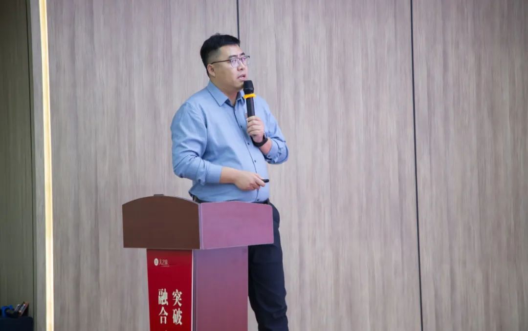 亚洲精品久久一区二区三区